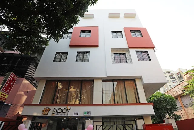 Hotel Arya International