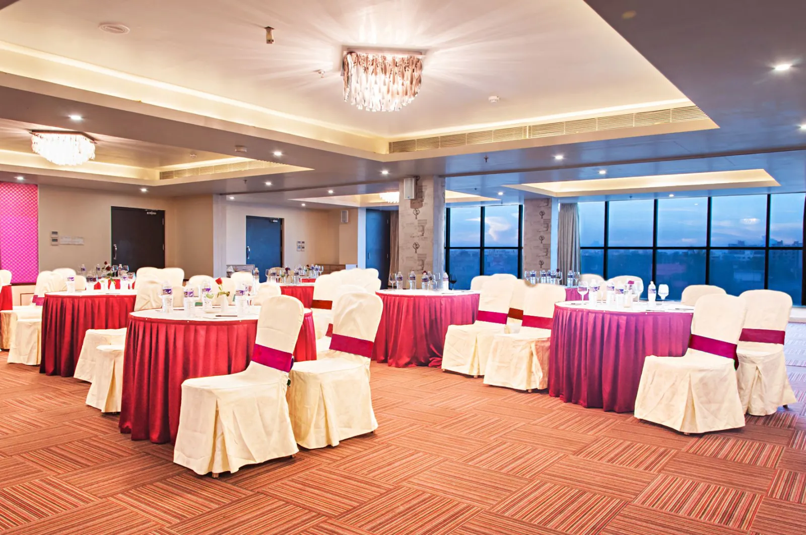 Pipal Tree Hotel 