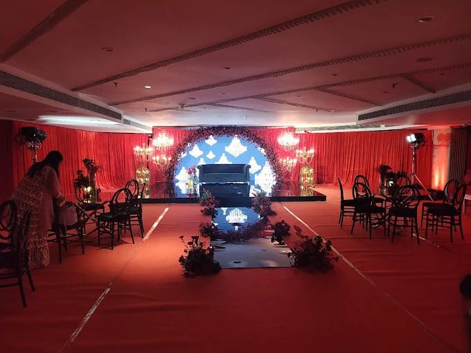 Sahara Star