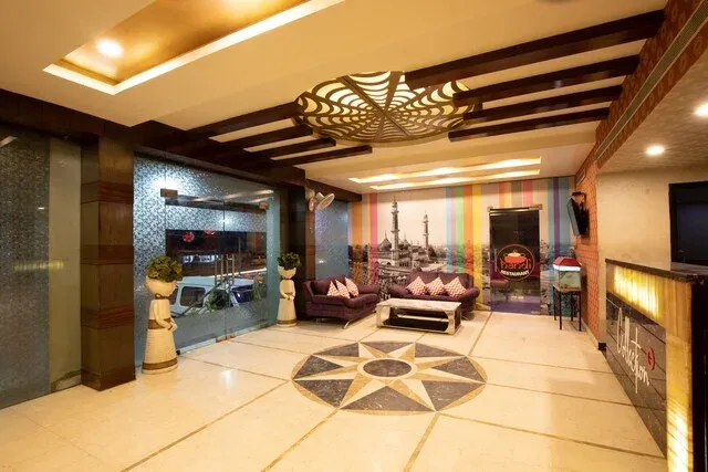 Hotel Thames International
