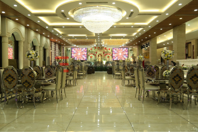 Majestic Crown Banquet
